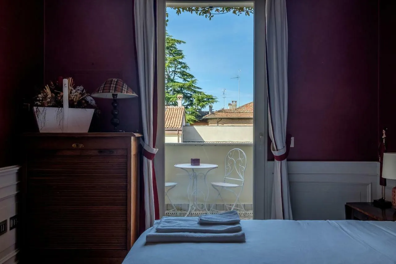 Lejlighed Penthouse In The City Centre Ravenna